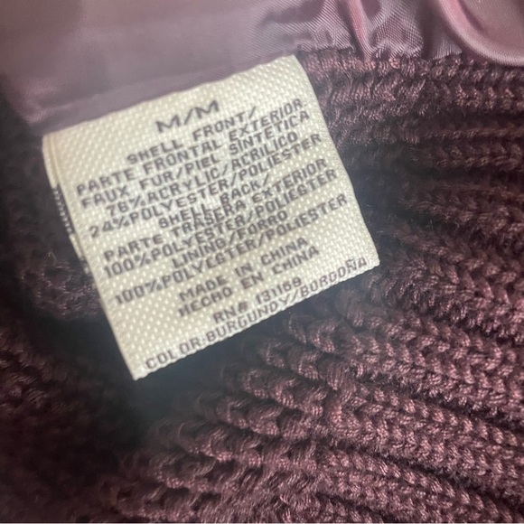 NWT Debby Collection Knit Faux Fur Vest Burgundy Medium - Picture 7 of 7